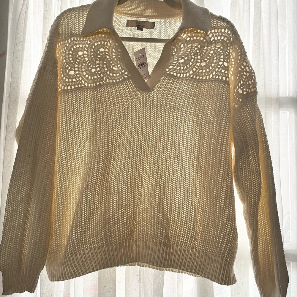 LOFT Cream V-Neck Women's Sweater